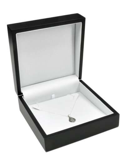 Black necklet case with gloss timber outer and leatherette inner and comes with white gift box and size of 160 x 160 x 70